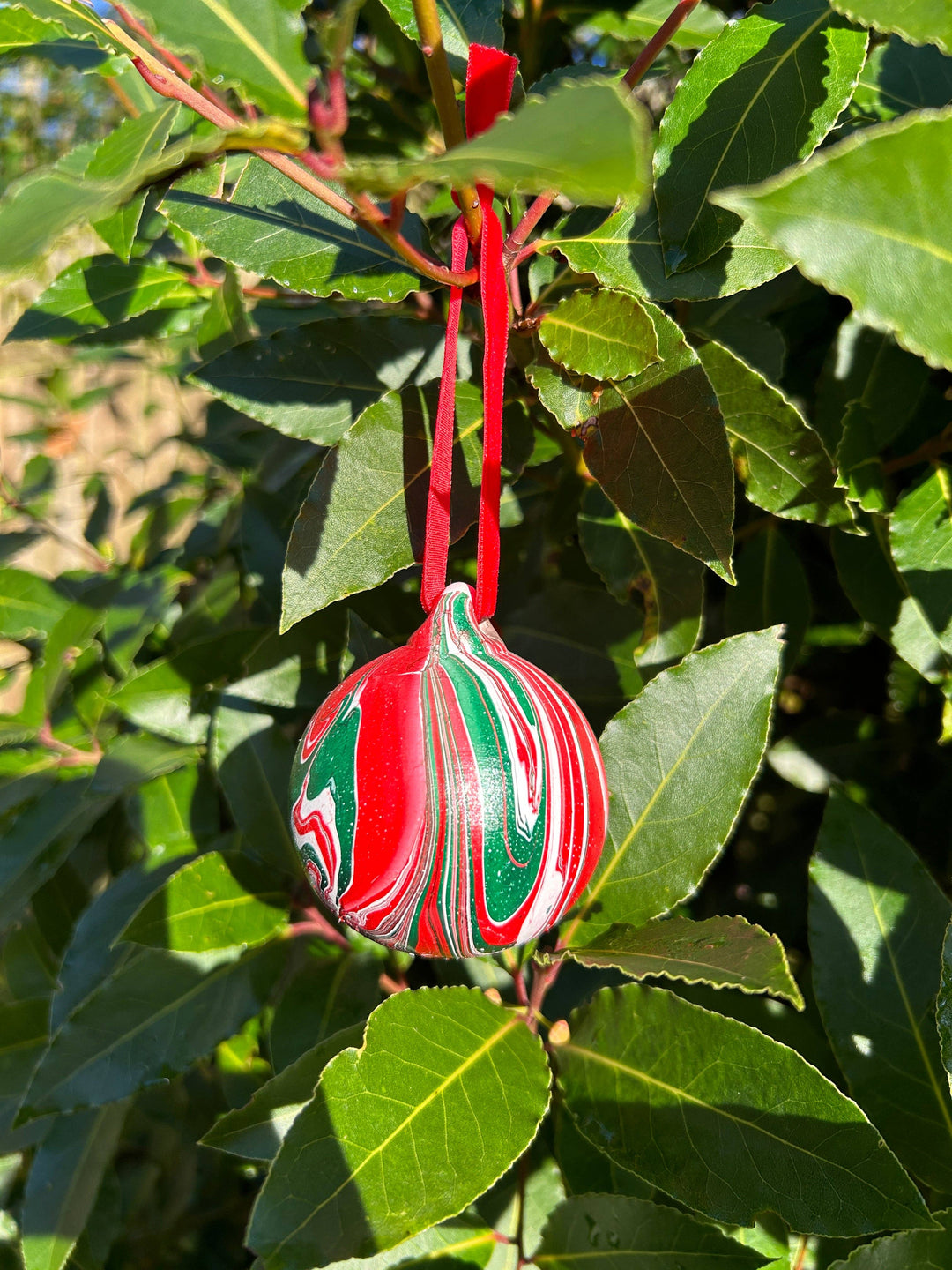 Marbled Ceramic Baubles by the Colour Emporium