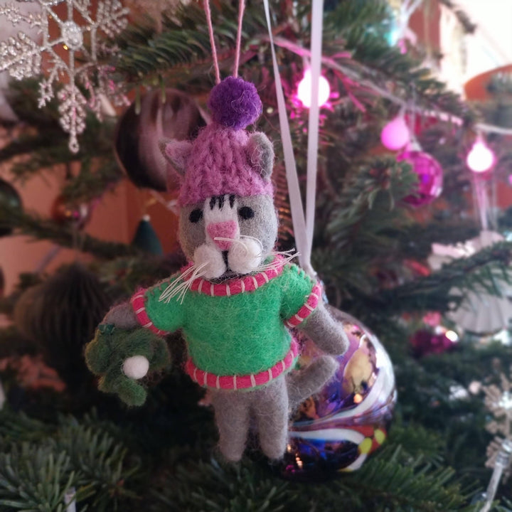 Mistletoe Meows Christmas Cat Handmade Felt Decoration