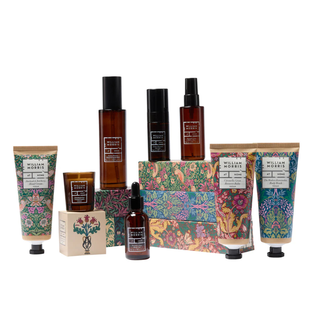 William Morris Strawberry Thief The Beauty Maker's Tool Bag