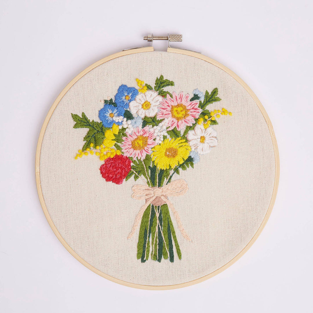 Royal Horticultural Society Multicolored 8" Bouquet Embroidery Kit (Second- Dented Packaging)