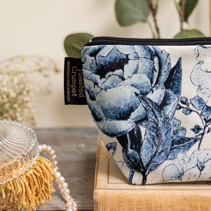 'Jardin' Chateau Makeup Bag