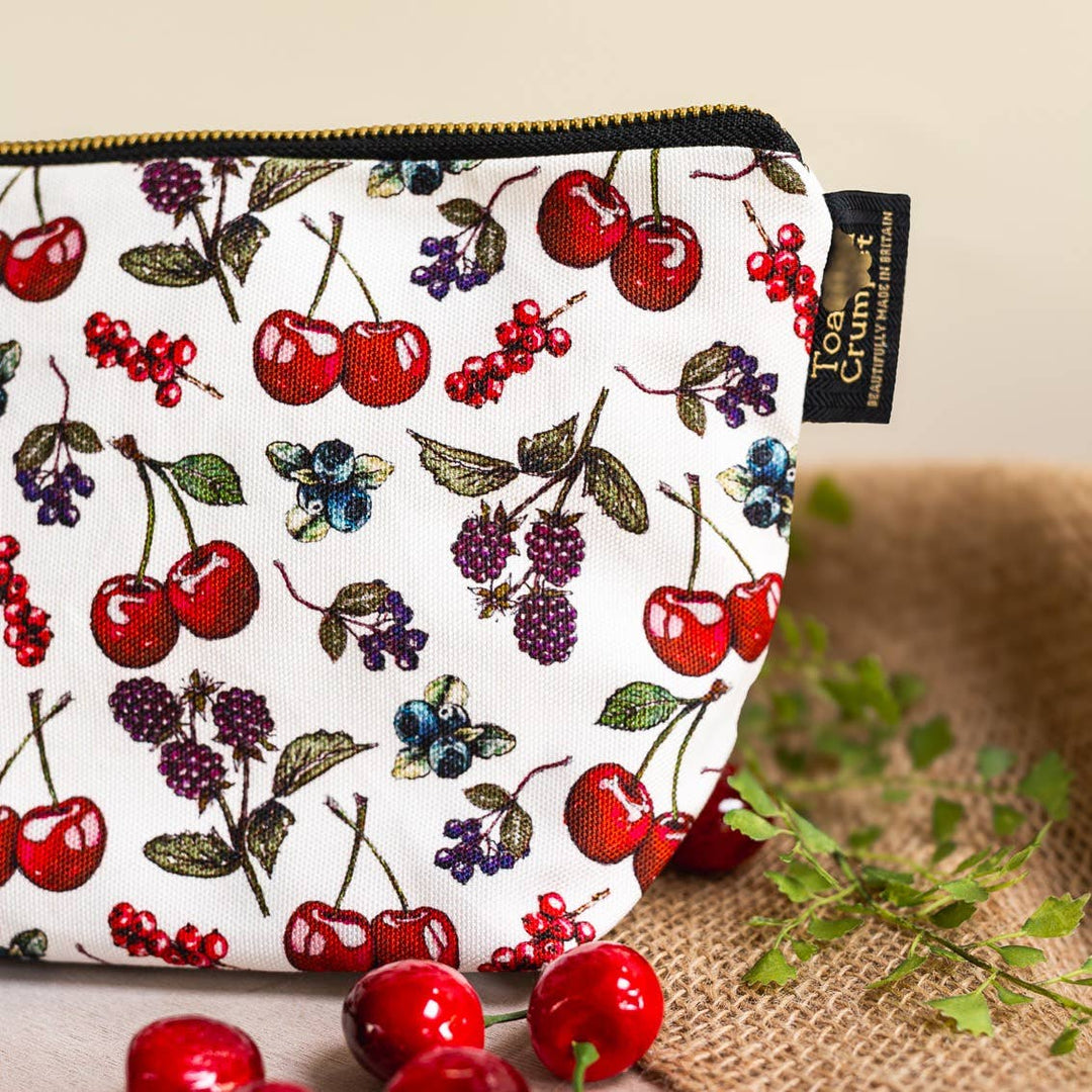 Mon Cheri Wash Bag