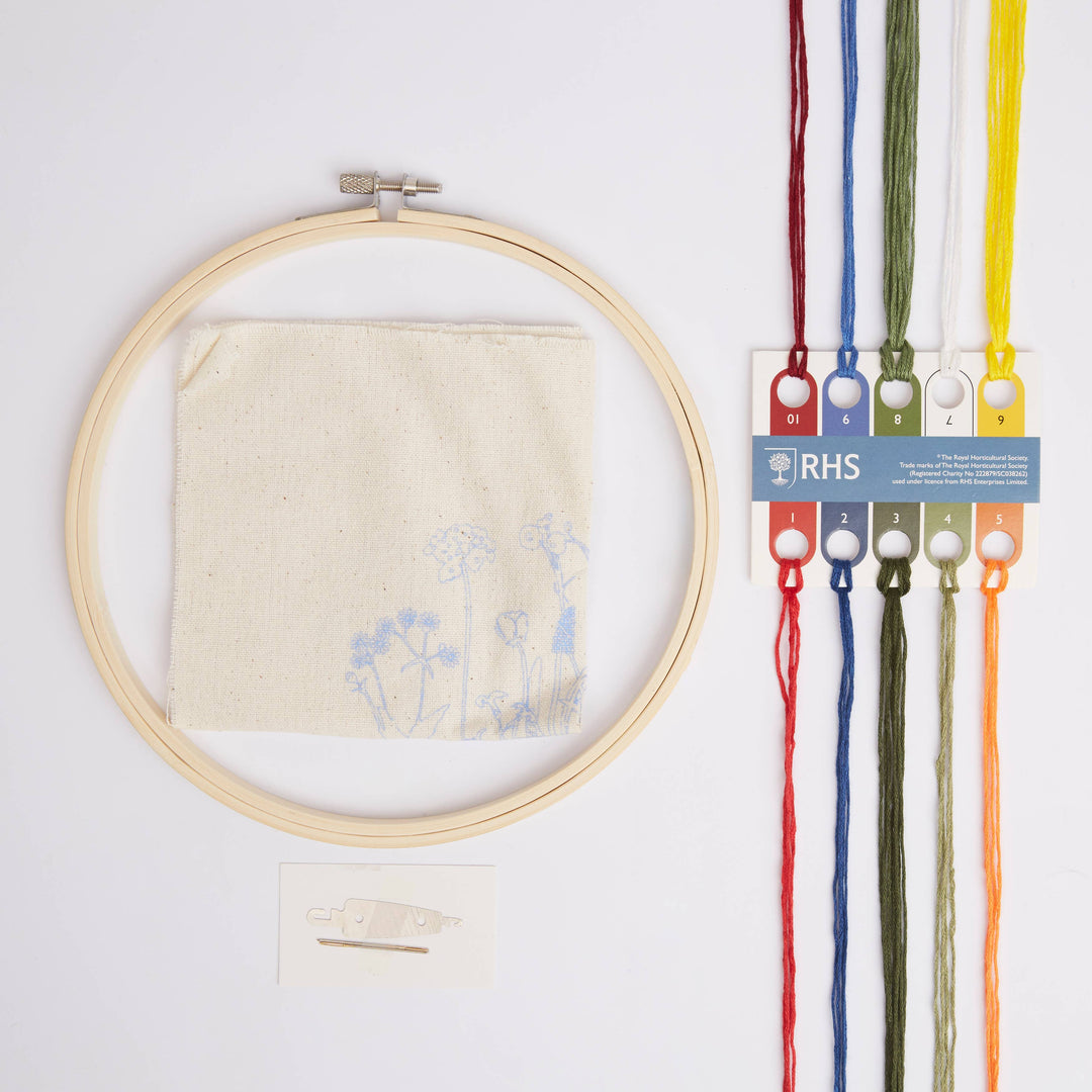 Royal Horticultural Society In the Wild Embroidery Kit (Second- Dented Packaging)