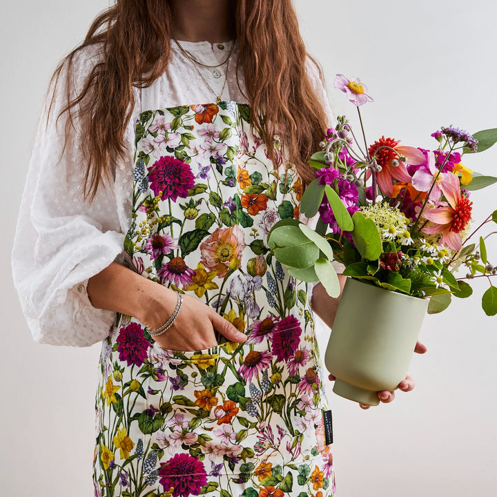 Bountiful Blooms Apron - Ivory