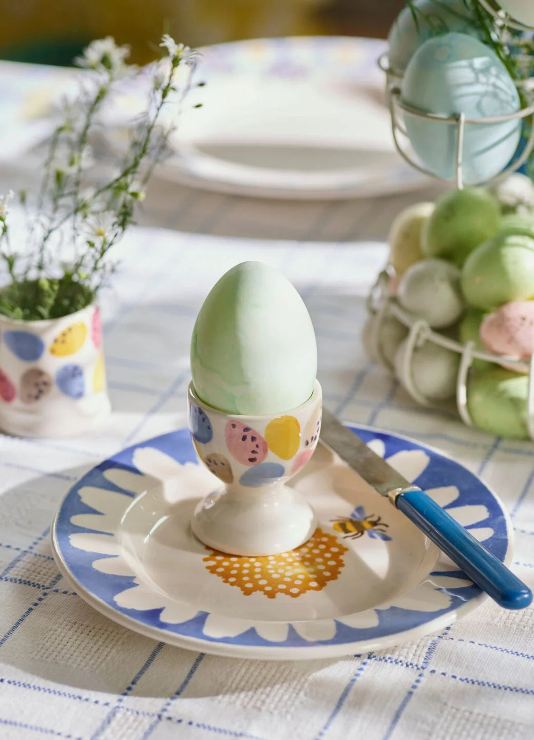 Mini-Eggs Egg Cup