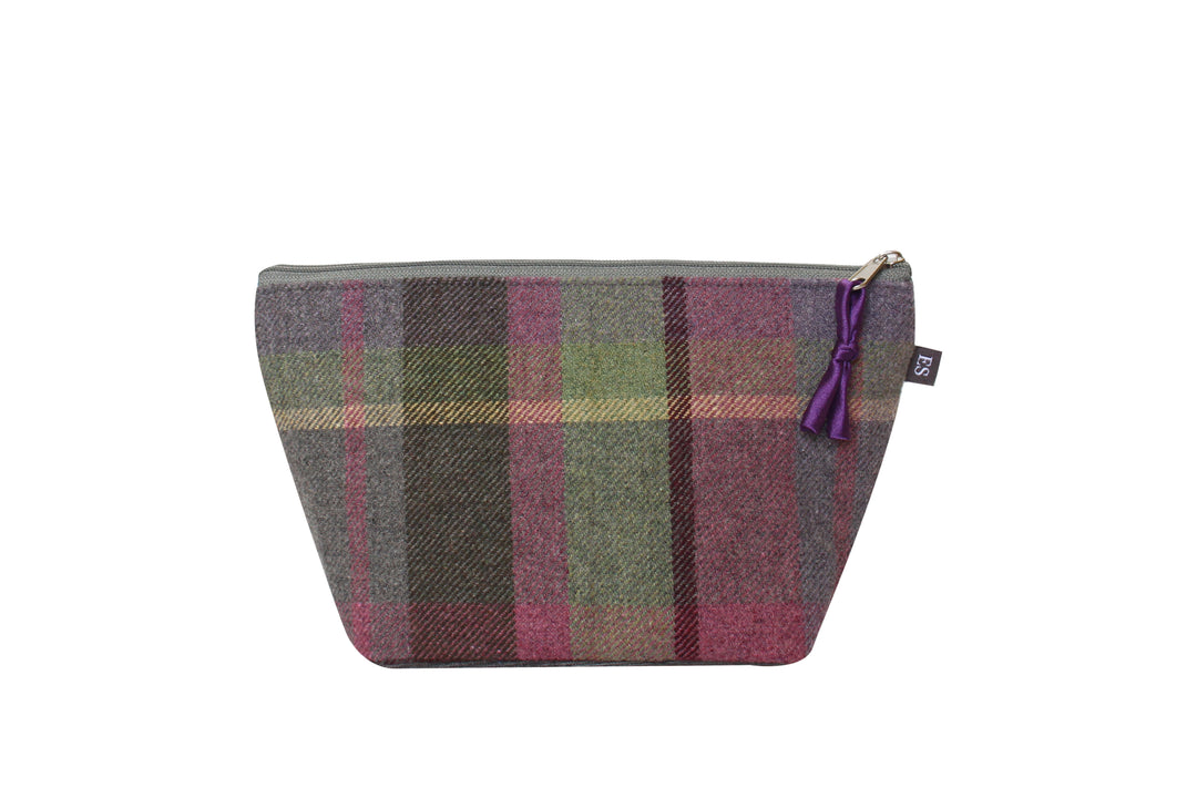 Tweed Cat and Flower Applique Make Up Bag