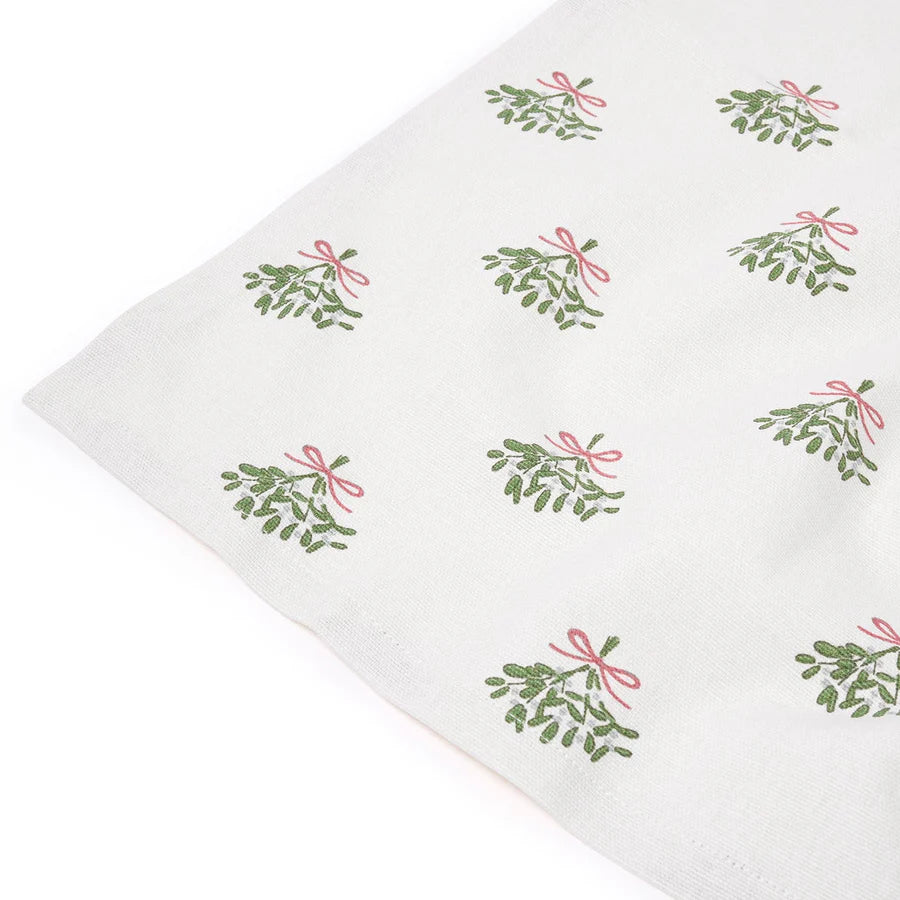 Mistletoe Table Cloth