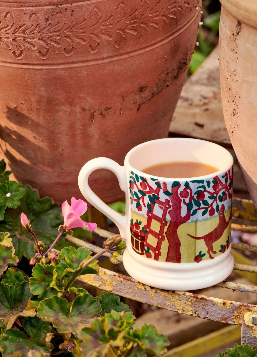 Country Icons Apple Orchard 1/2 Pint Mug