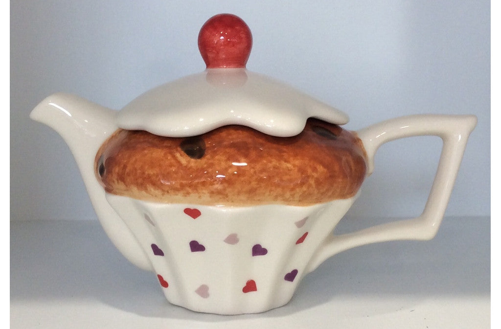 Cake Hearts Teapots