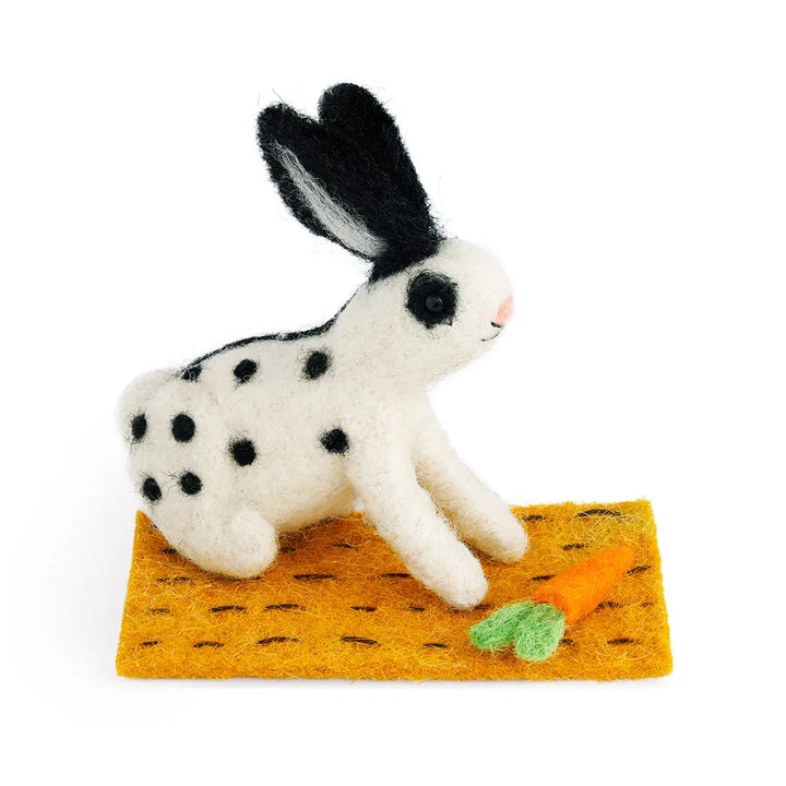 Clover Rabbit with Carrot Nibbles