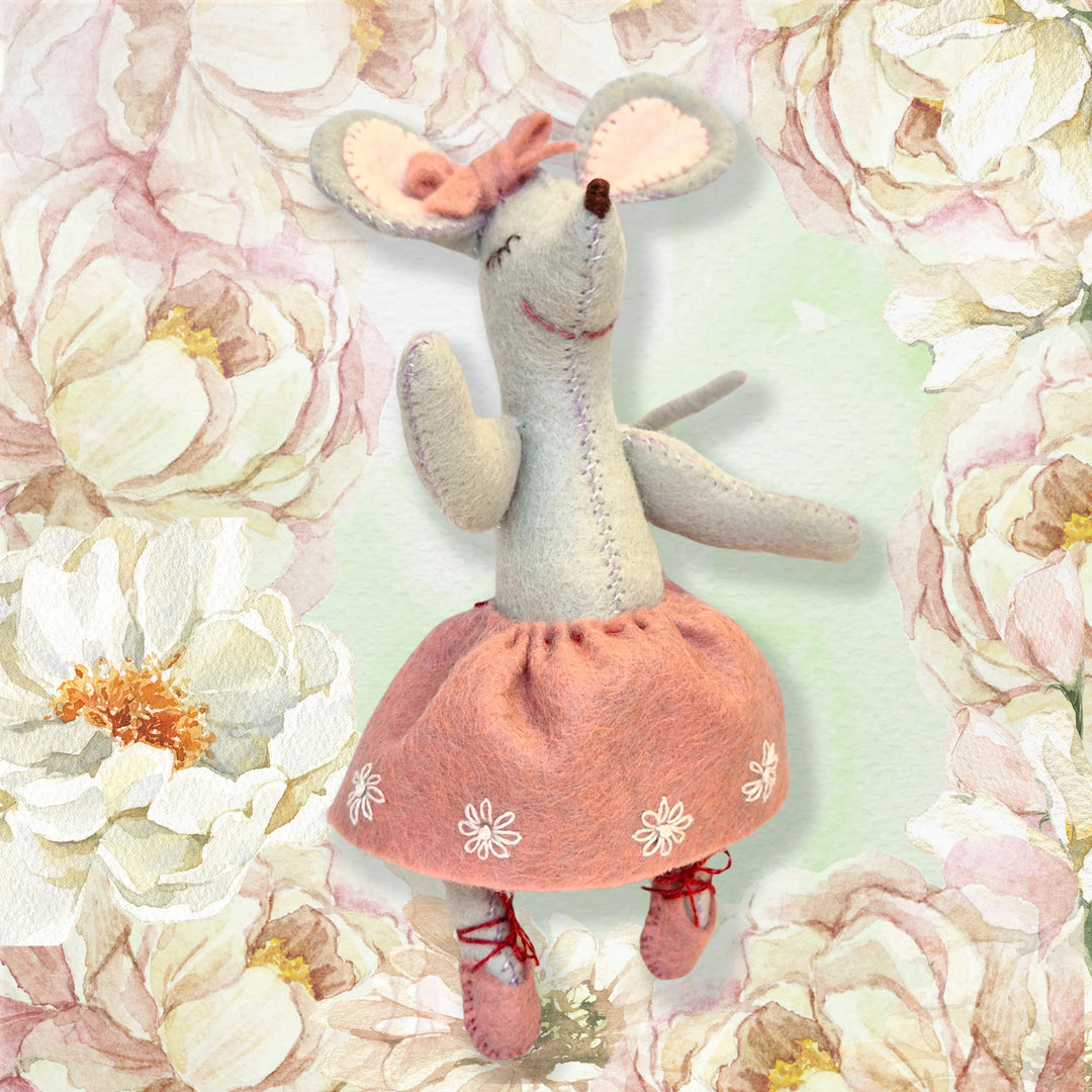 Little Mouse Ballet Dancer Felt Craft Mini Kit