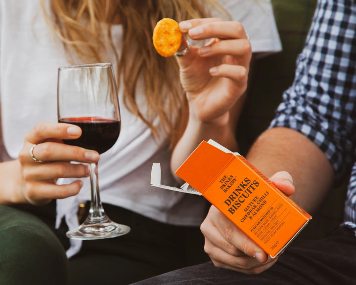 Mature Cheddar, Chilli and Almond Drinks Biscuits 36g