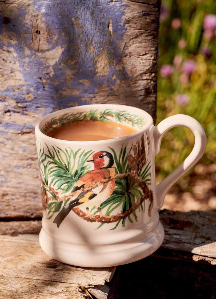 Goldfinch in Spruce 1/2 Pint Mug