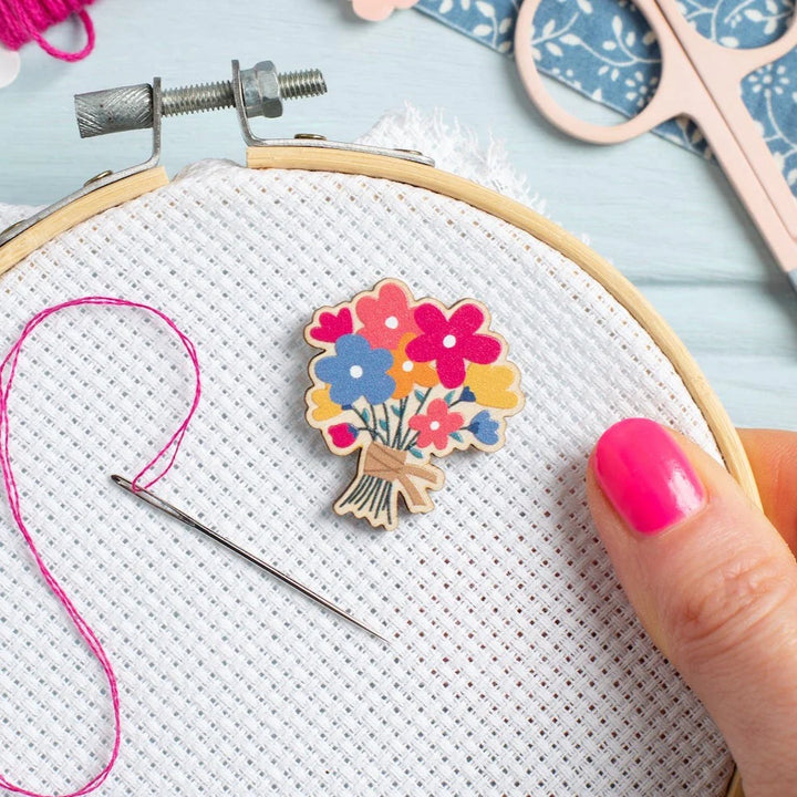 Flower Posey Magnetic Needle Holder