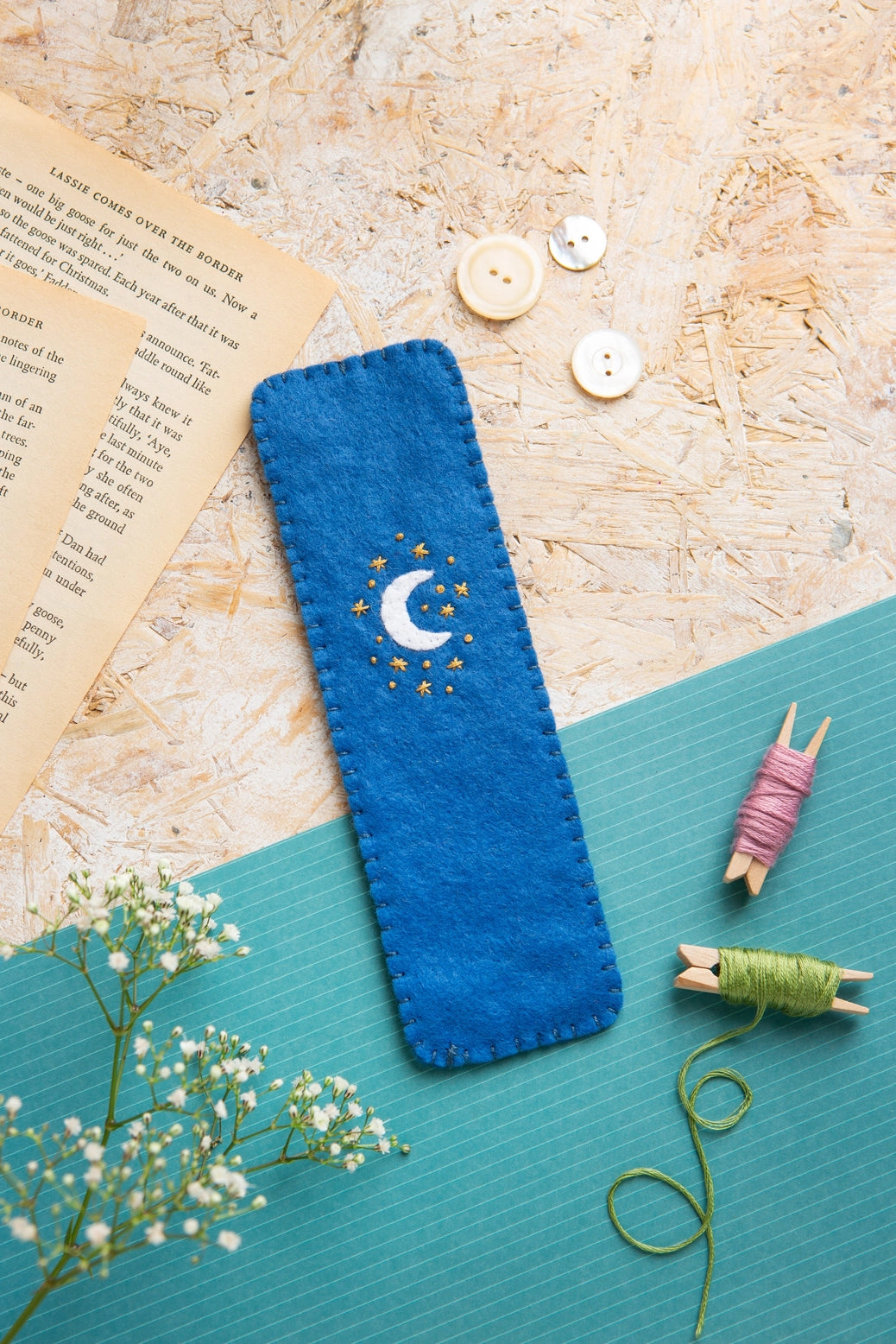 Hare Bookmark Felt Craft Kit