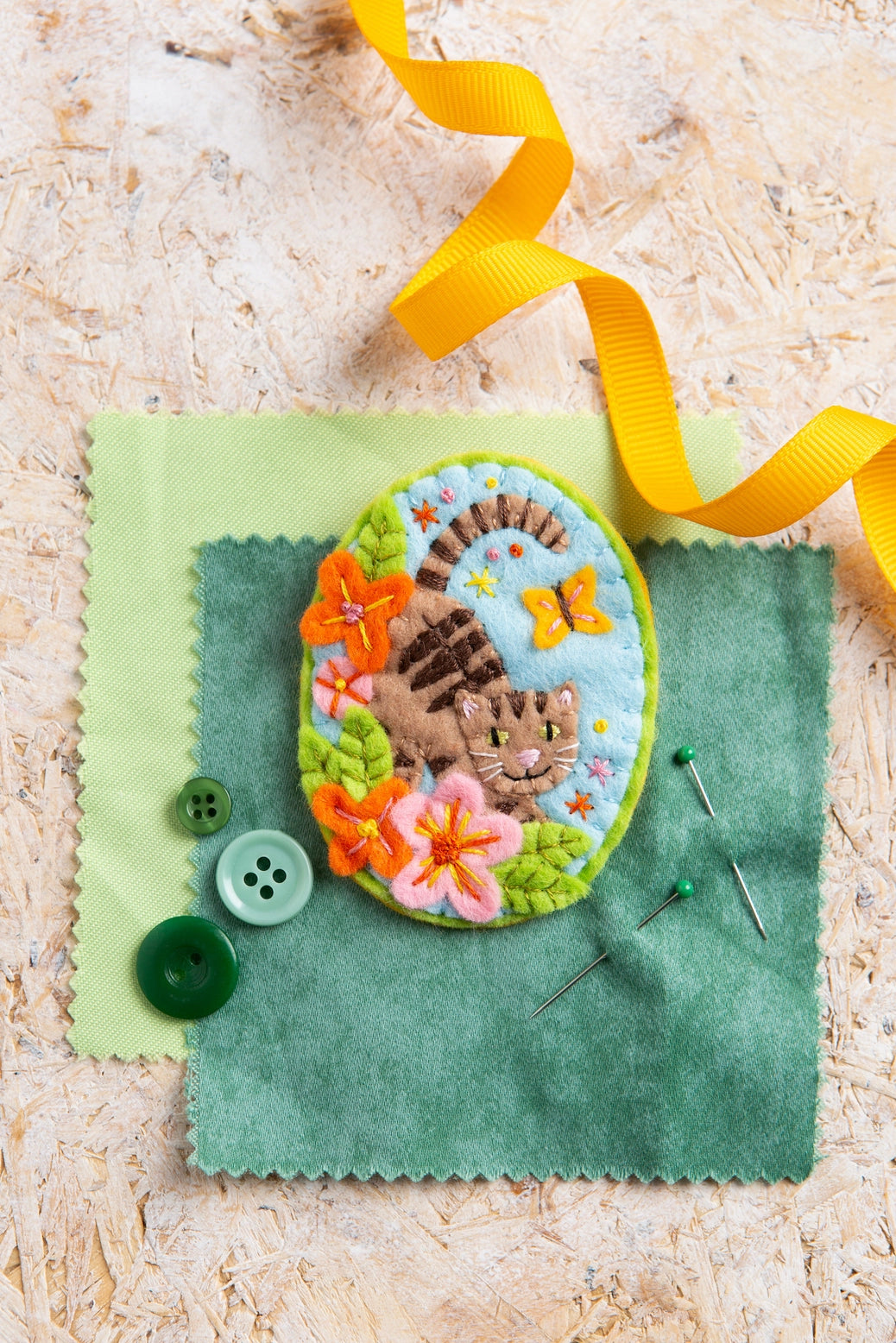 Tabby Cat Brooch Felting Kit
