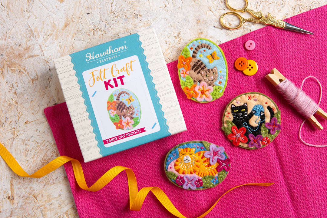 Tabby Cat Brooch Felting Kit