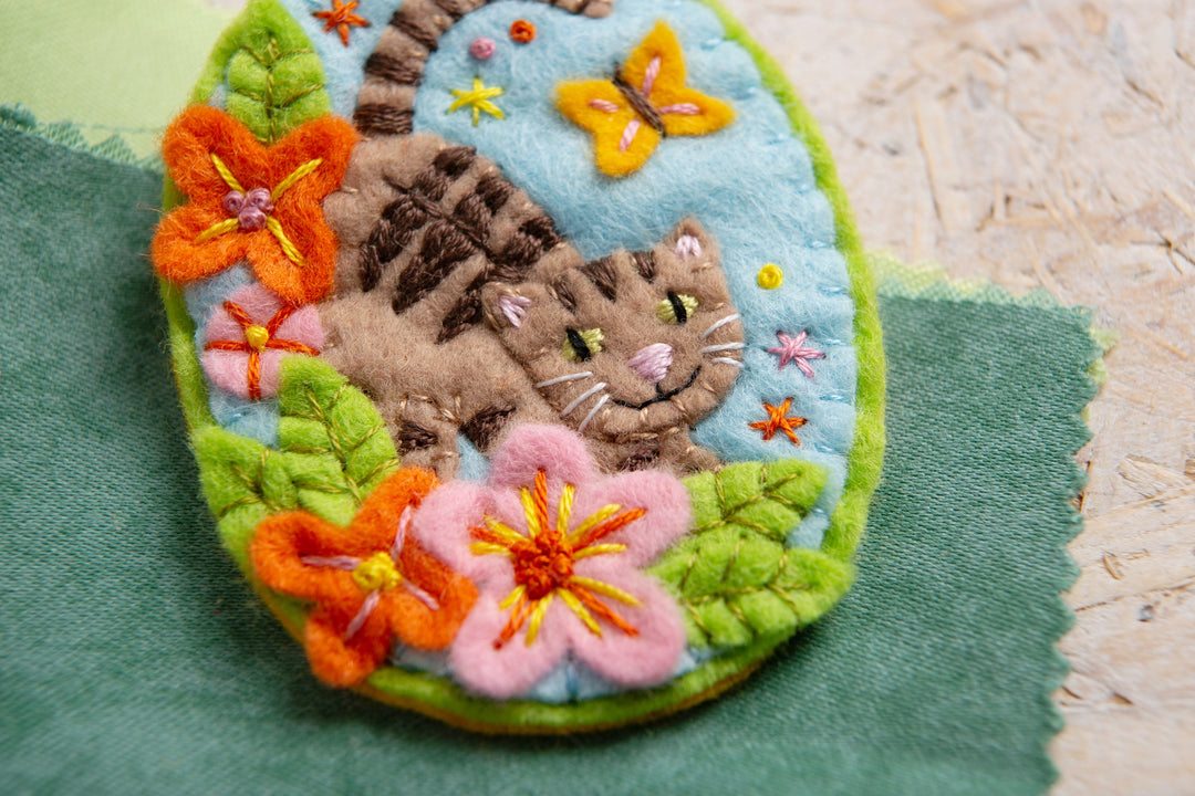 Tabby Cat Brooch Felting Kit