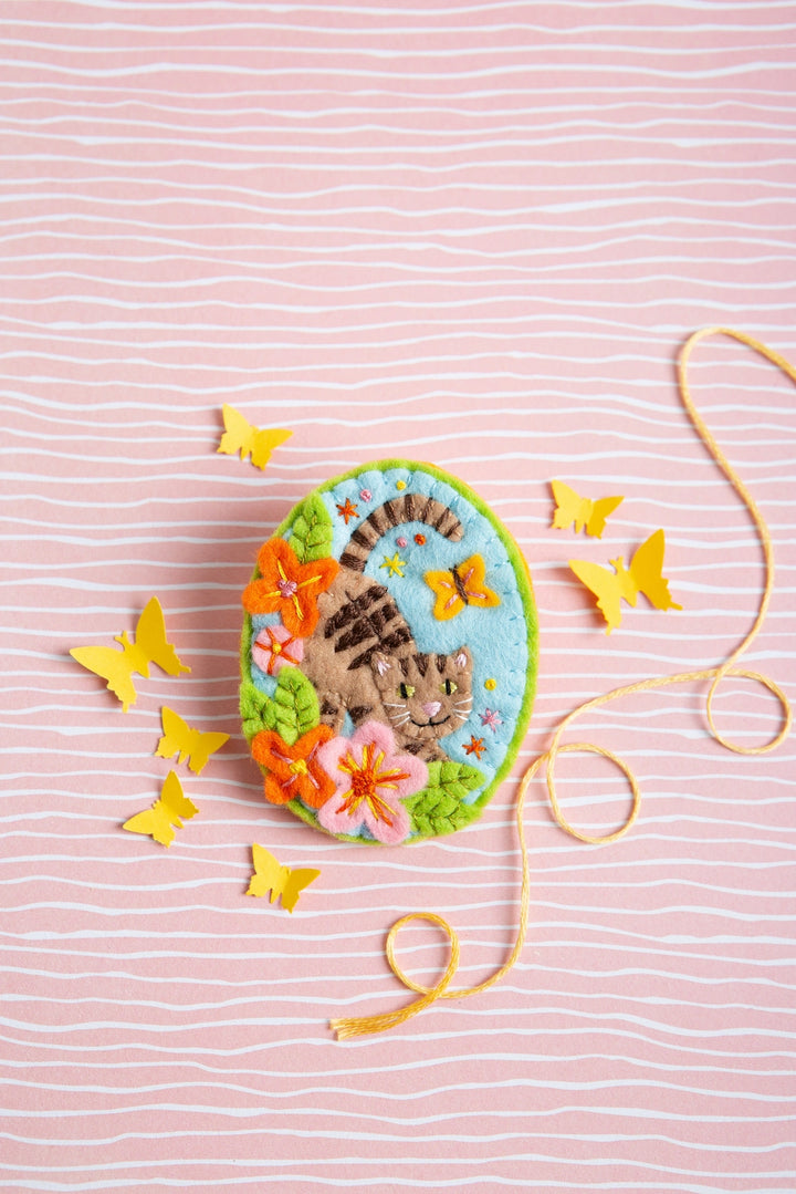 Tabby Cat Brooch Felting Kit