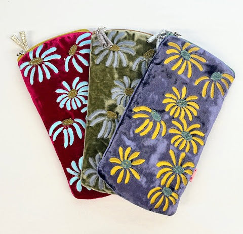 Daisies Velvet Glasses Case