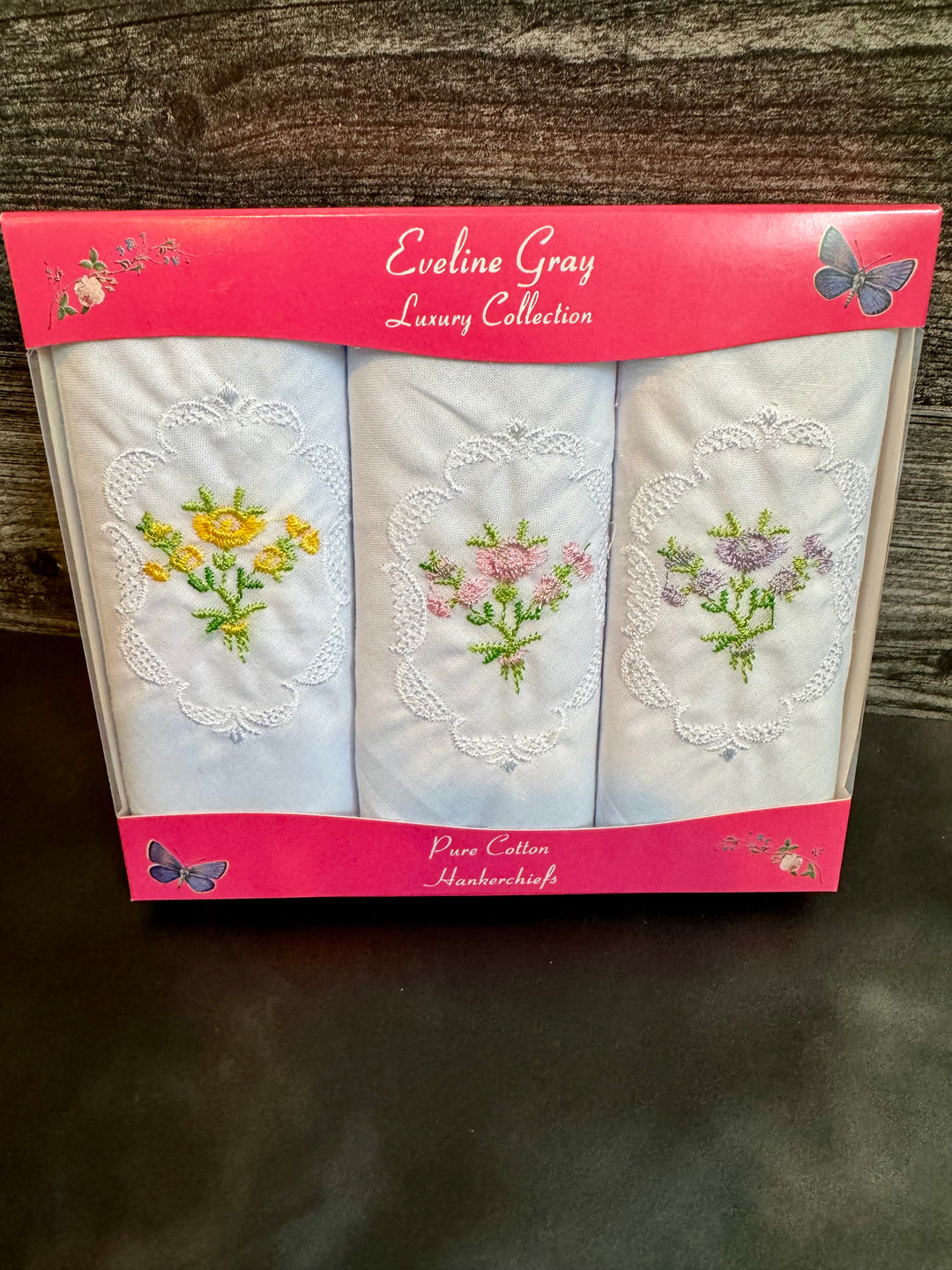 Floral Embroidered Handkerchief Set
