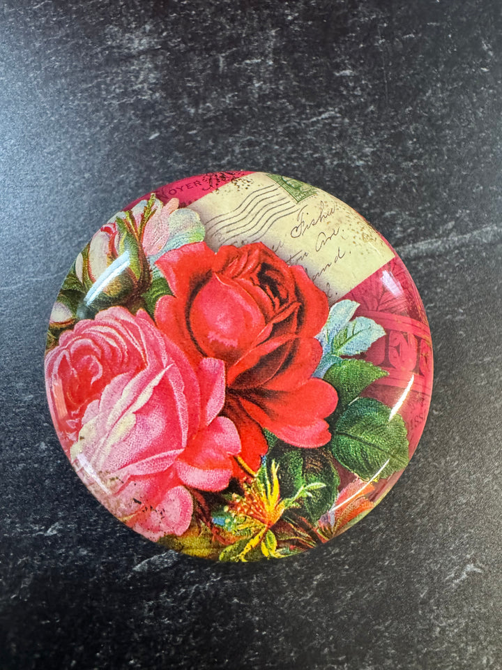 Nostalgia Mini Round Tins