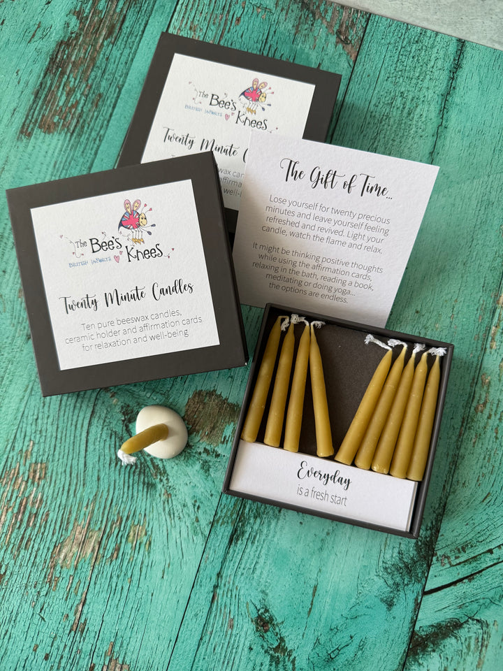 The Bee's Knees Twenty Minute Candle Set