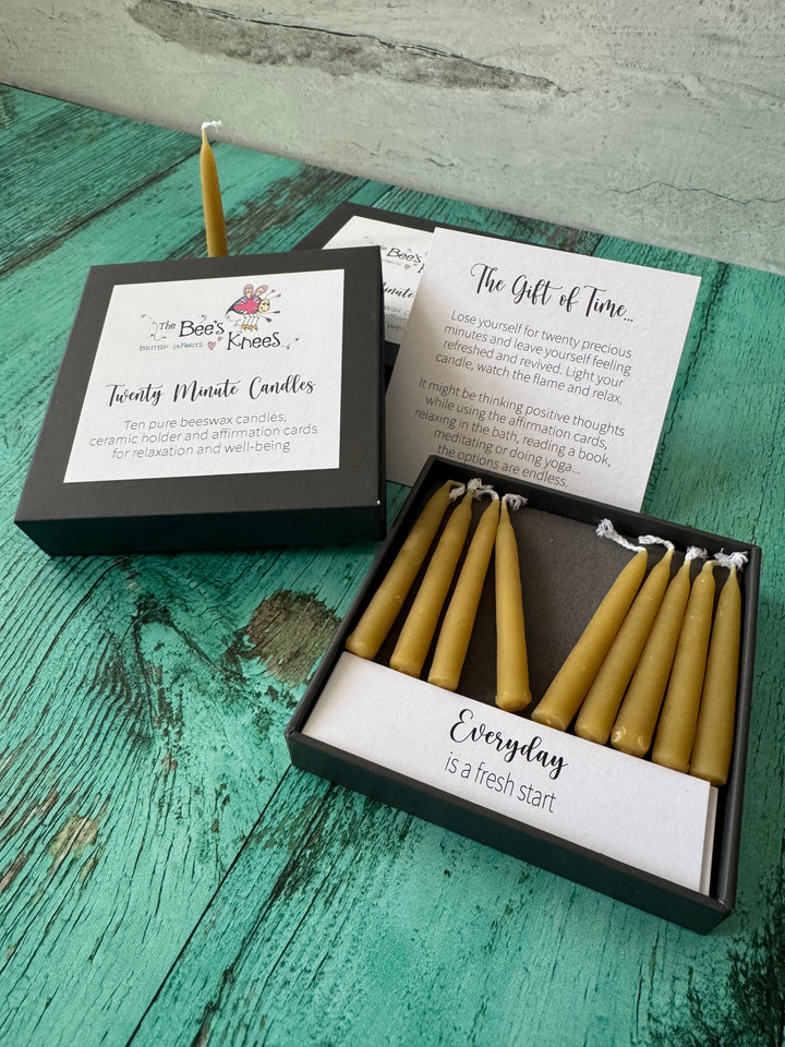 The Bee's Knees Twenty Minute Candle Set