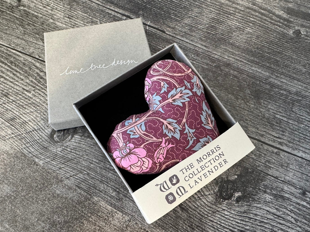 Single Boxed Lavender Heart - Morris Rose