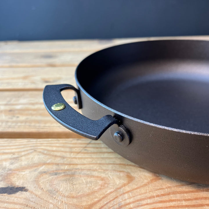 9 Inch Spun Iron Chef's Double Handled Prospector's Pan