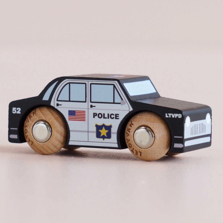 No. 41 GT255 Sam Wooden Police Car