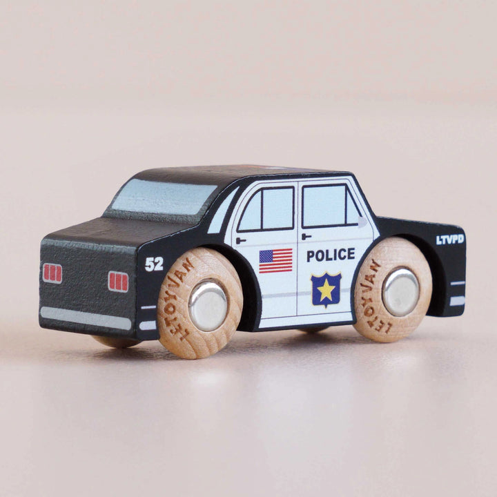 No. 41 GT255 Sam Wooden Police Car