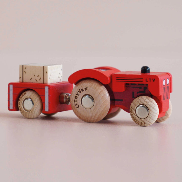No. 34 GT190 Tilly Wooden Tractor