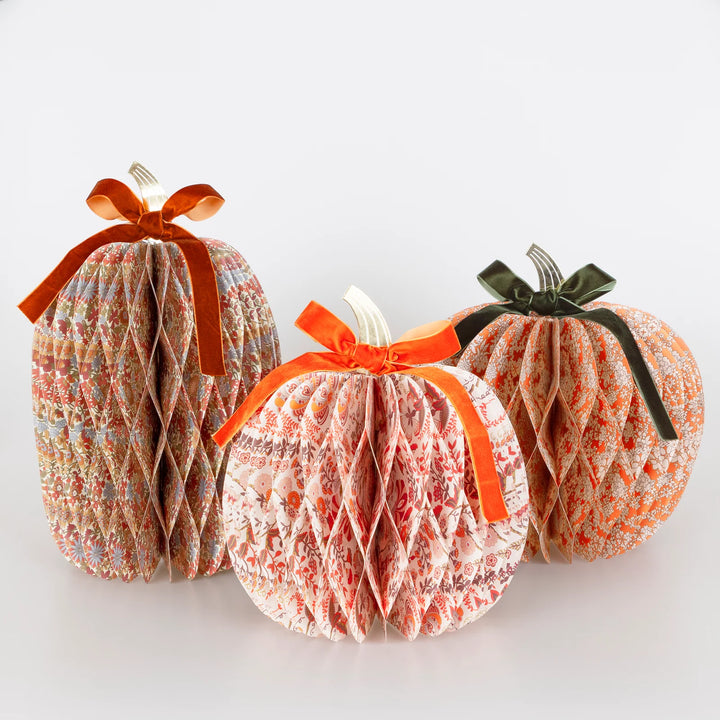 Liberty 3 Honeycomb Pumpkin Decorations