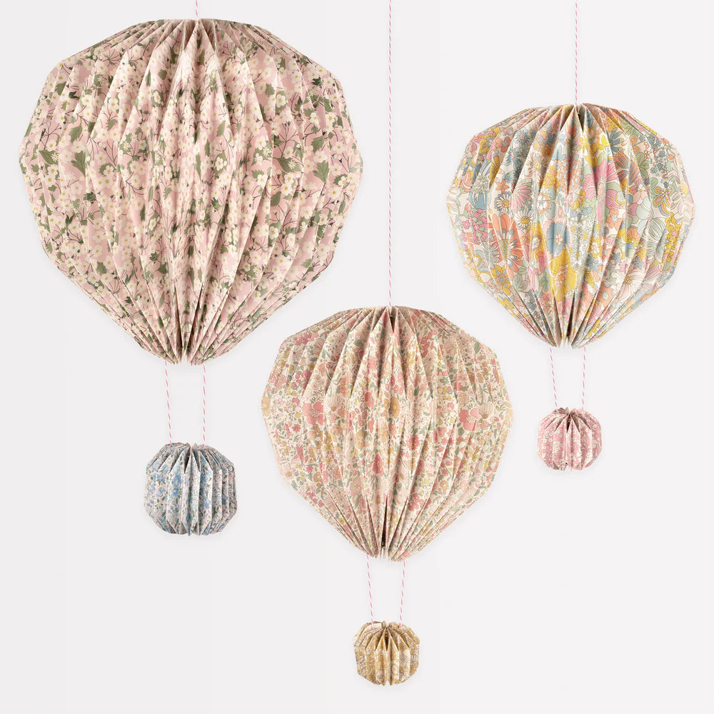 Liberty Trio of Origami Balloon Decorations