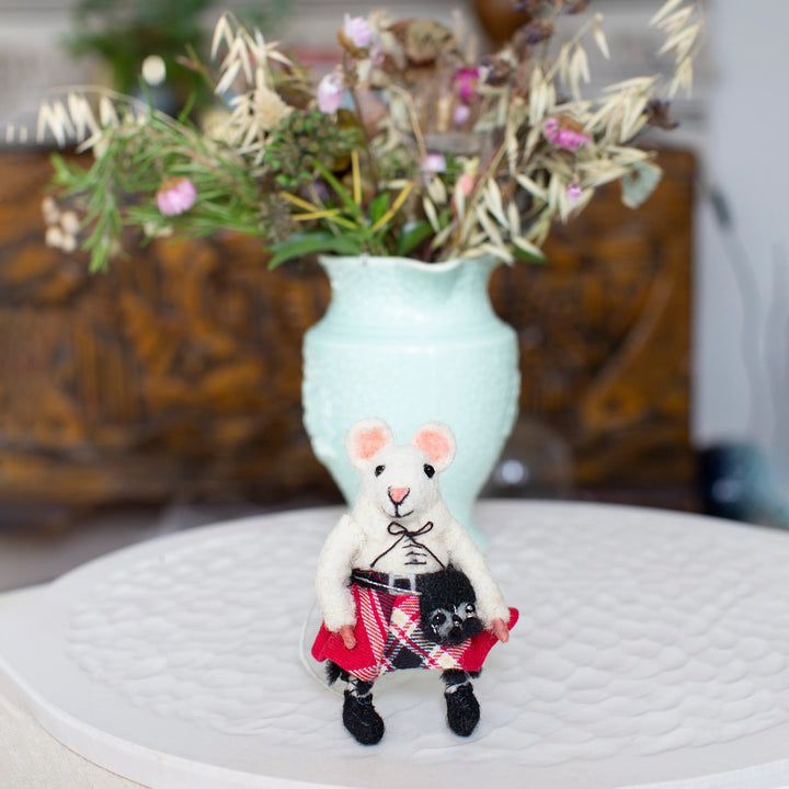 Scottish Felt Mouse in Red Kilt