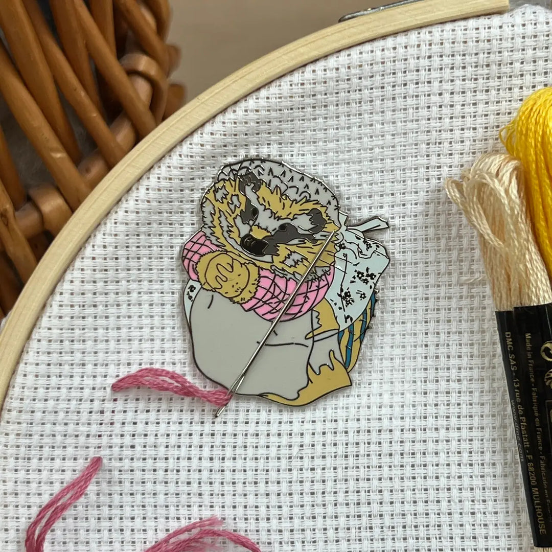 Mrs Tiggy-Winkle Needle Minder