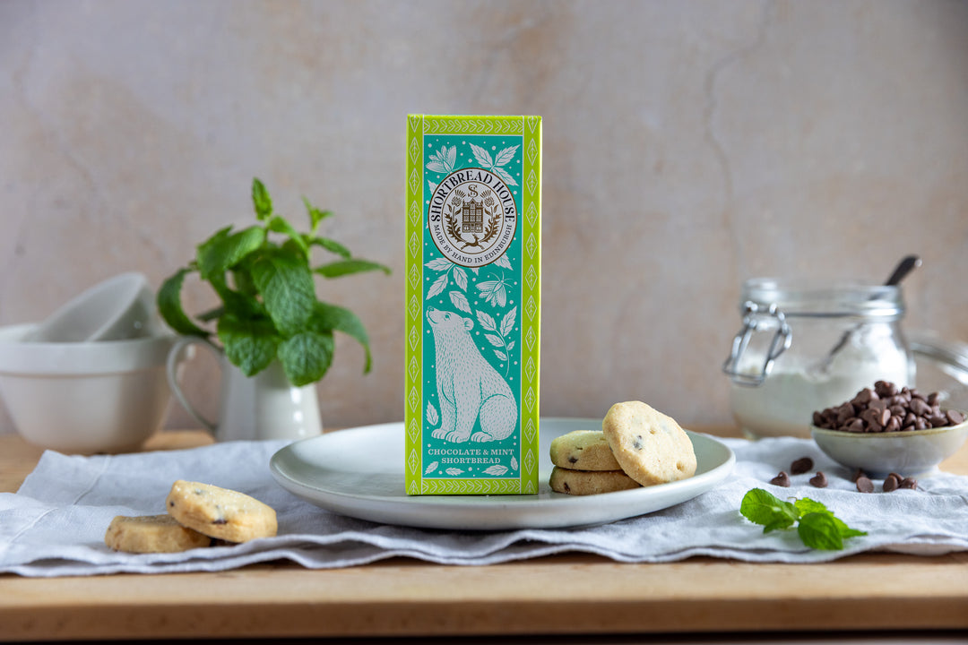 Truly Handmade Chocolate & Mint Shortbread Rounds 125g - Bear