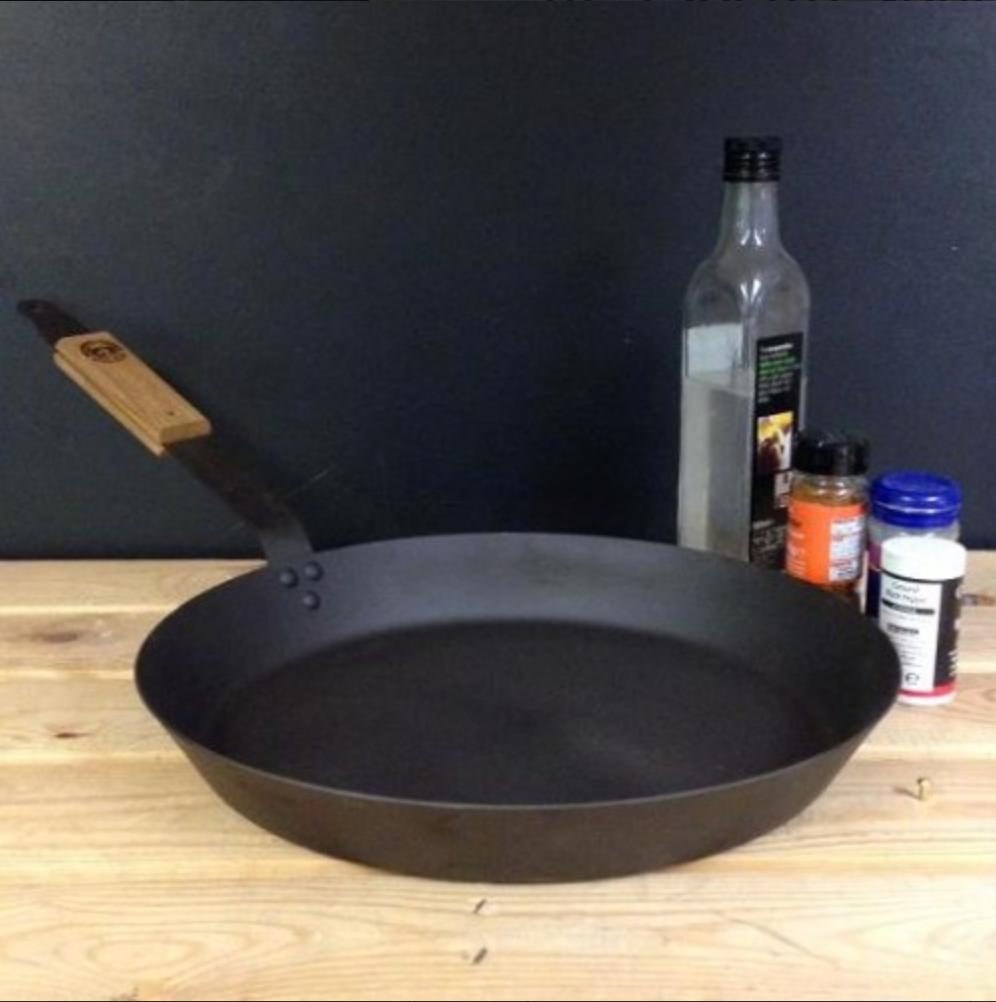 14 inch Spun Iron Frying Pan with Wooden Handle