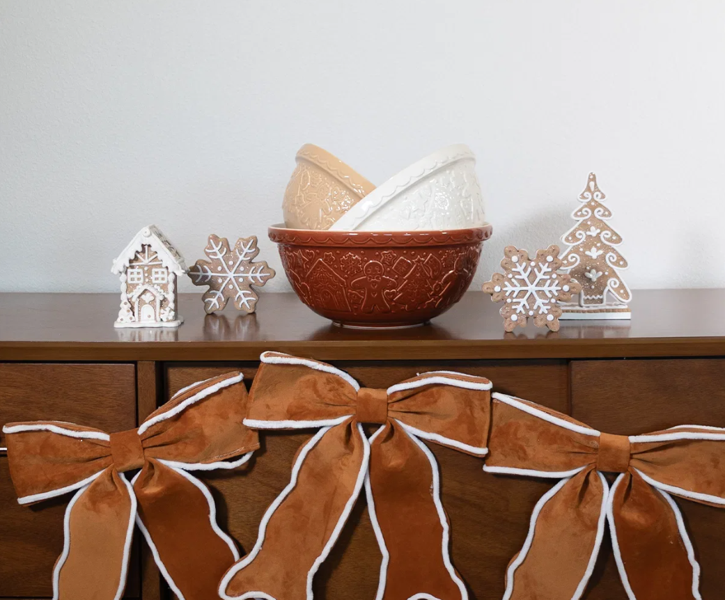 Gingerbread Lane Mixing Bowl in Ginger - Size 12 (11.25-inches)