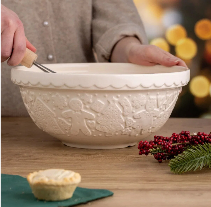 Gingerbread Lane Mixing Bowl in Cream - Size 18 (11-inches)