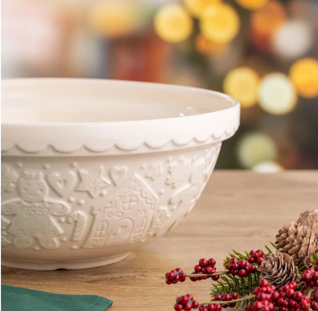Gingerbread Lane Mixing Bowl in Cream - Size 18 (11-inches)