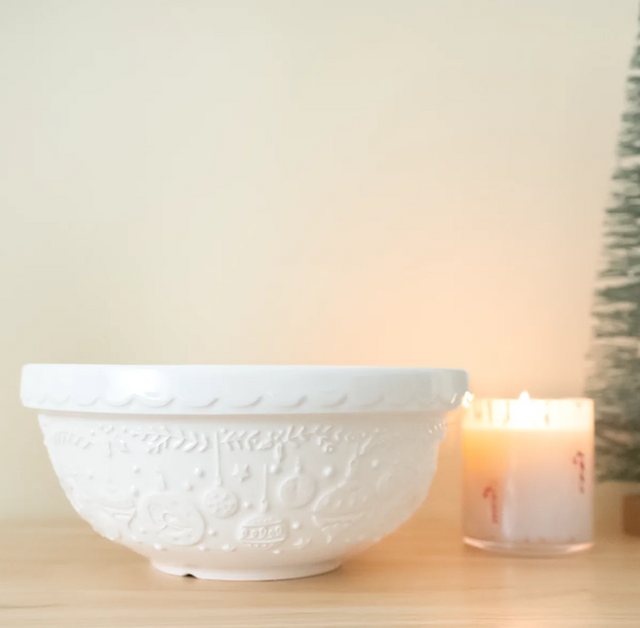 Deck the Halls Mixing Bowl in Cream - Size 18 (11-inches)