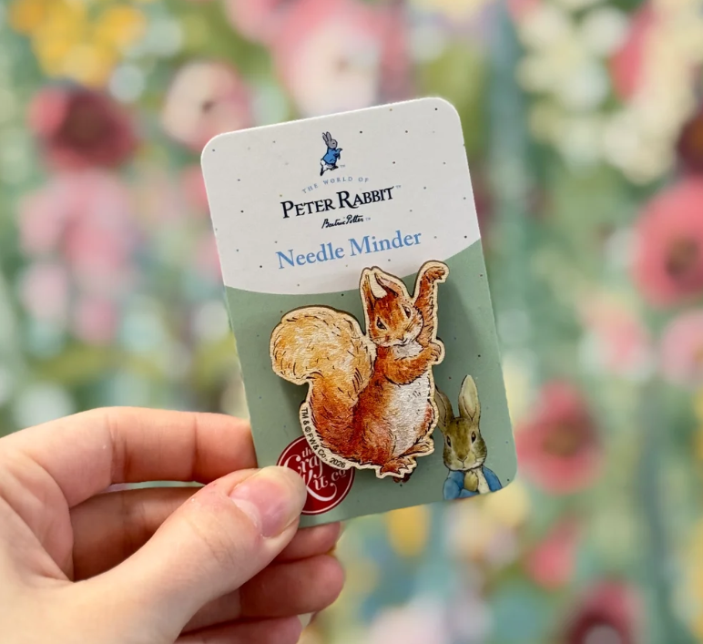 Squirrel Nutkin Wooden Needle Minder