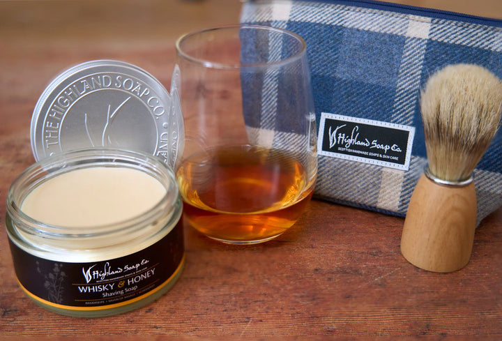 Whisky & Honey Wash Bag & Shaving Kit