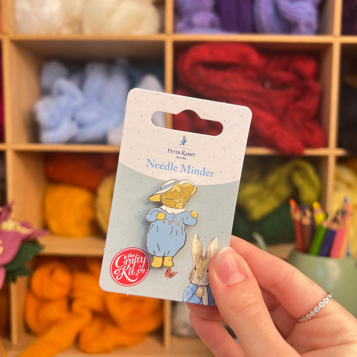 Tom Kitten Needle Minder