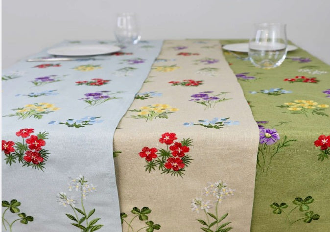'Floral Borders' Tablecloth (36x36 in)