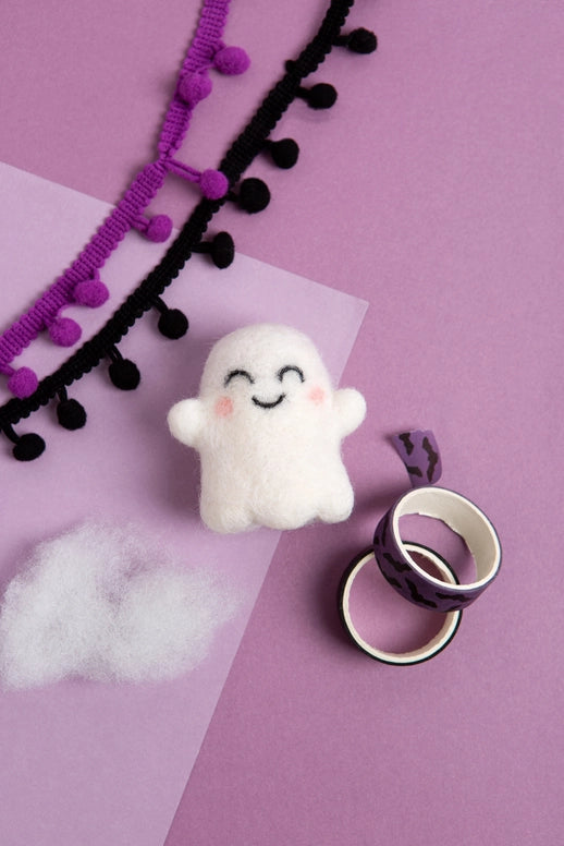 Happy Ghost Mini Felting Kit