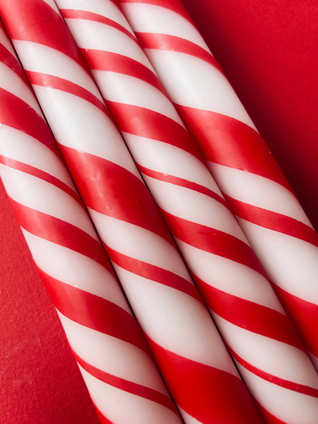CANDY CANE LANE Dip Dye Dinner Candle Set of 4