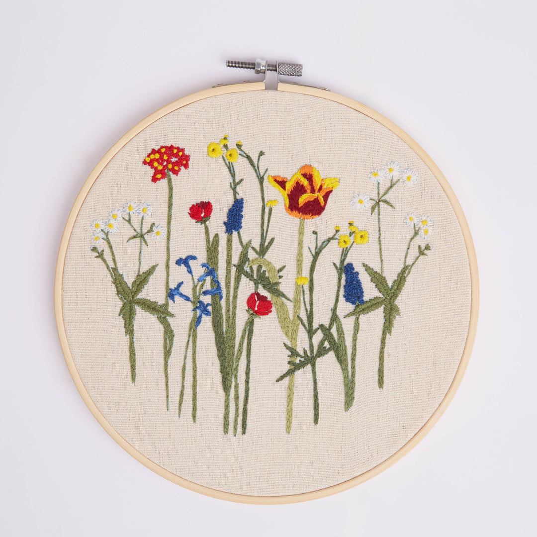 Royal Horticultural Society In the Wild Embroidery Kit (Second- Dented Packaging)